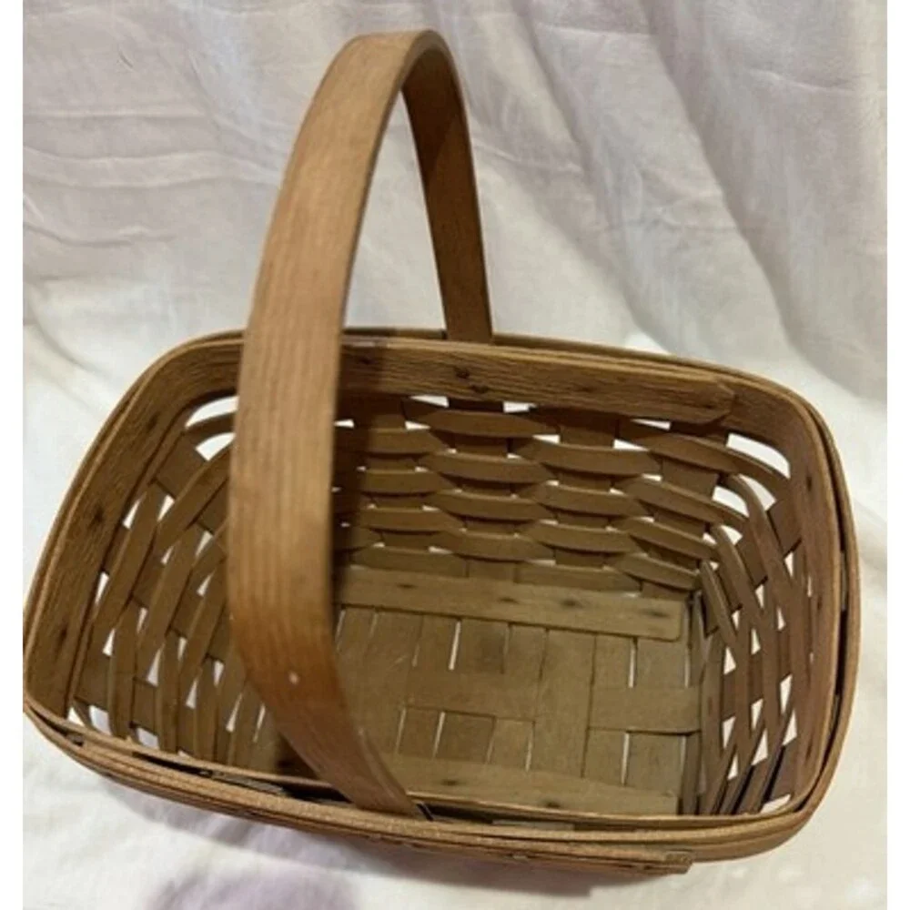Longaberger Vintage Signed Basket with Handle  9x4x5